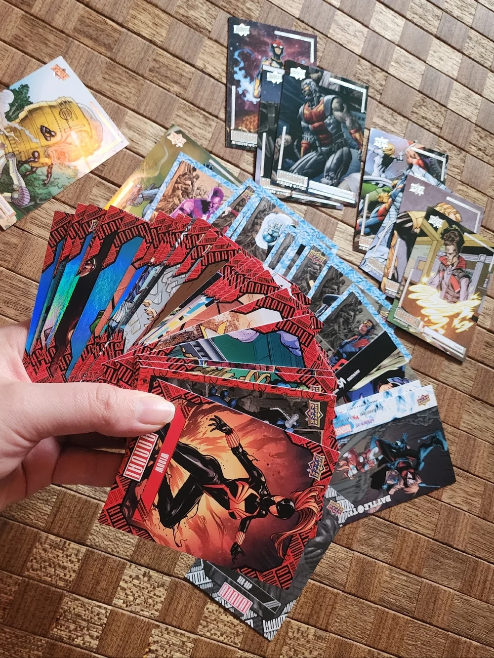 61 Marvel Trading Cards! - Picture 3 of 4
